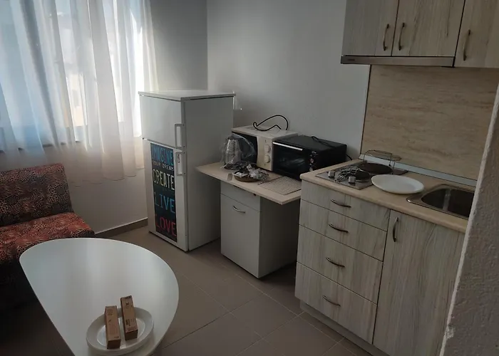 Guest 69 Zdrave ゲストハウス カザンラク